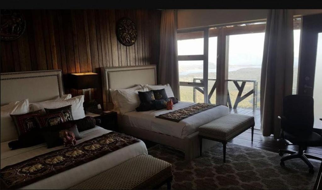 The Oriental Luxury Suites Tagaytay Tagaytay City Exterior photo