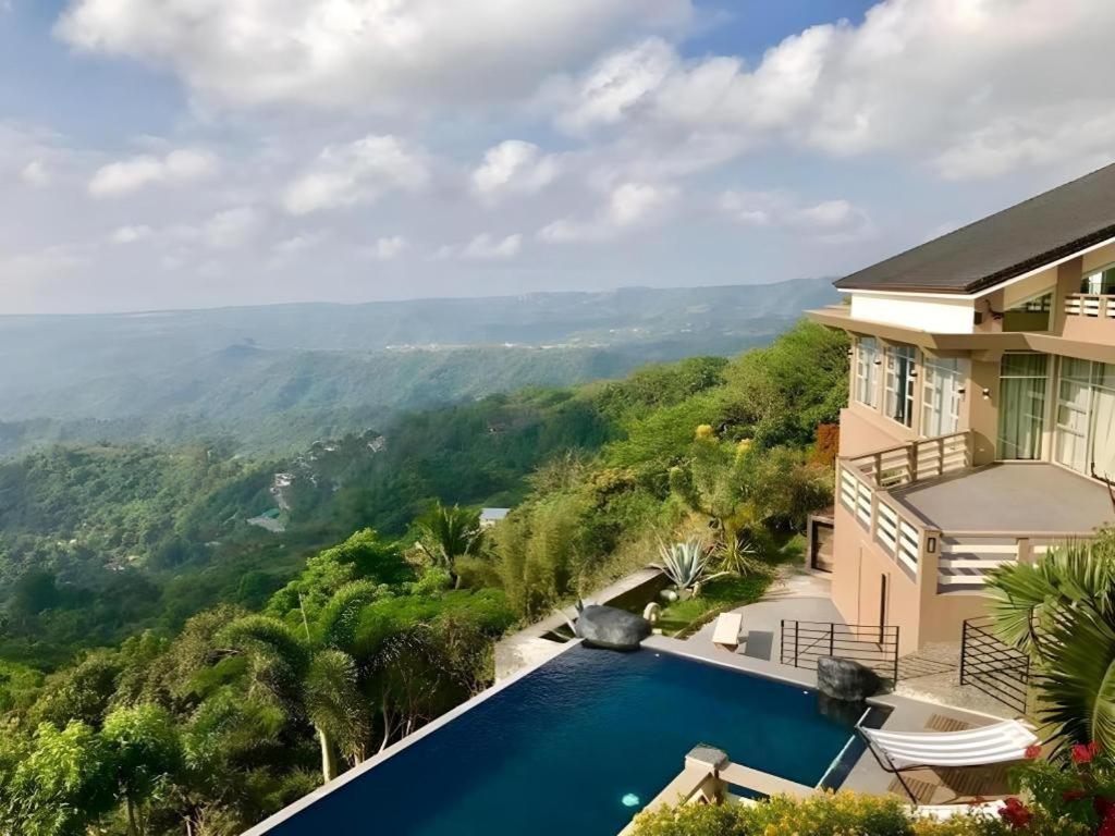 The Oriental Luxury Suites Tagaytay Tagaytay City Exterior photo
