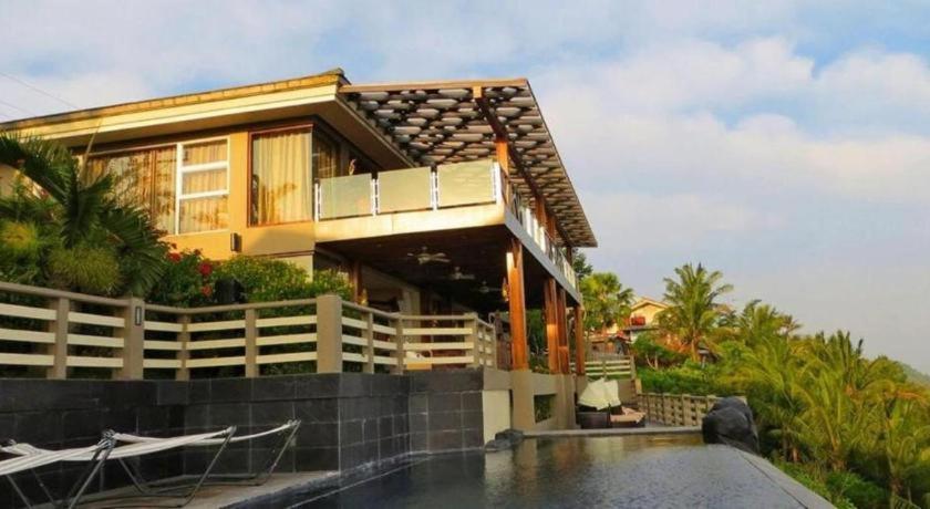 The Oriental Luxury Suites Tagaytay Tagaytay City Exterior photo